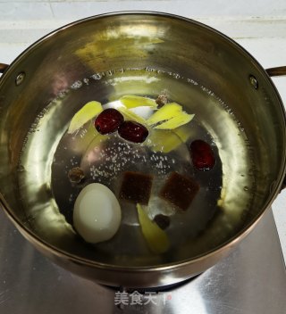 红糖炖鸡蛋汤的做法步骤：6