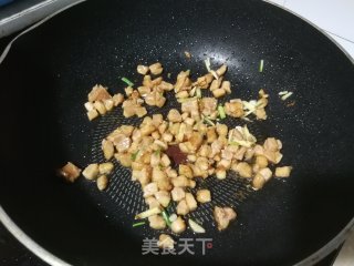 香菇虾仁南瓜面的做法步骤：5