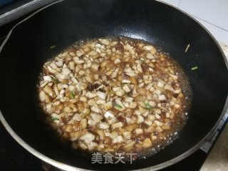 香菇虾仁南瓜面的做法步骤：7