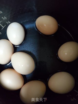 盐焗鸡蛋的做法步骤：2