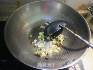 老坛酸菜面的做法步骤：3