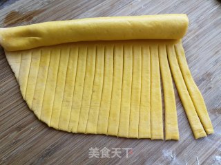南瓜扭纹馒头的做法步骤：5