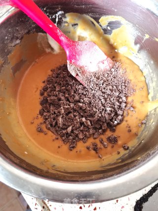 巧克力爆浆纸杯蛋糕的做法步骤：10