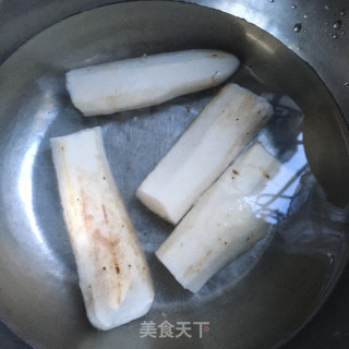 山药紫菜芙蓉汤的做法步骤：1
