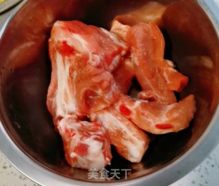 竹荪排骨汤的做法步骤：3