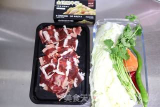 金汤肥牛白菜的做法步骤：1