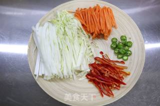 金汤肥牛白菜的做法步骤：2