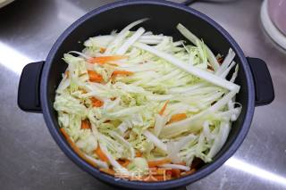 金汤肥牛白菜的做法步骤：5