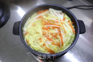 金汤肥牛白菜的做法步骤：6