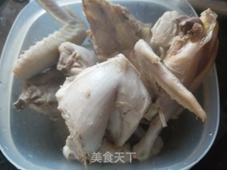 羊肚菌鲍鱼海参鸡汤的做法步骤：3