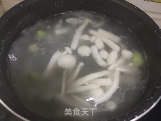 白玉菇蛋花汤的做法步骤：7
