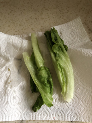 香肠生菜手抓饼的做法步骤：2
