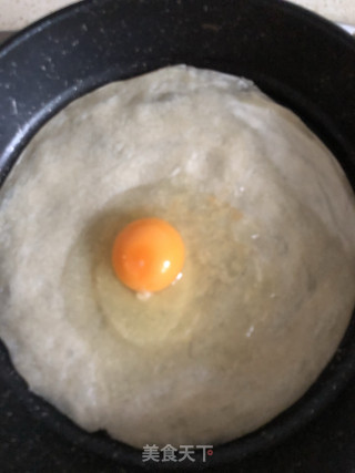 香肠生菜手抓饼的做法步骤：3
