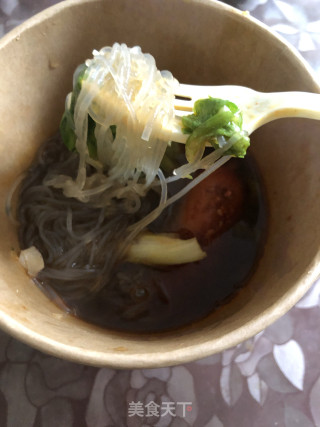热狗酸辣粉的做法步骤：6
