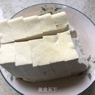 鲜虾豆腐煲的做法步骤：1