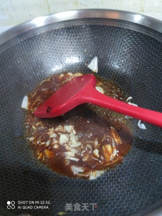 酱炒小鱿鱼的做法步骤：6