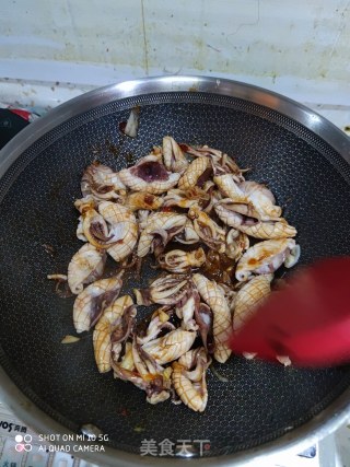 酱炒小鱿鱼的做法步骤：8