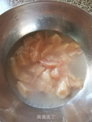 炸鸡肉串的做法步骤：4