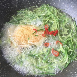煎鹅蛋炖萝卜的做法步骤：12