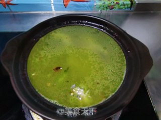 黄颡鱼煮菌菇的做法步骤：6