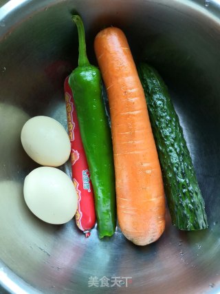 花样米饭—拌饭的做法步骤：1