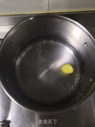 白菜炖豆腐的做法步骤：1