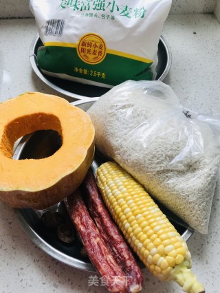 南瓜糯米卷#花样米饭#的做法步骤：1
