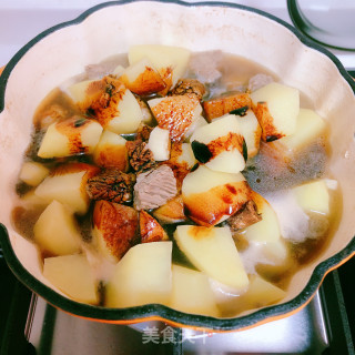 牛腩炖土豆的做法步骤：8