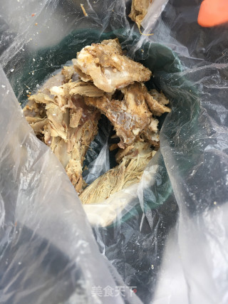 萝卜炖烤羊肉的做法步骤：1