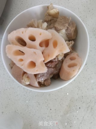 莲藕炖猪蹄的做法步骤：6
