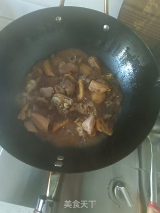 莲藕炖猪蹄的做法步骤：8
