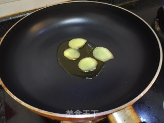 花胶冬菇焖鸡的做法步骤：3