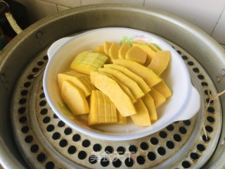 南瓜丸子红枣糖水的做法步骤：2