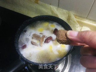 南瓜丸子红枣糖水的做法步骤：7