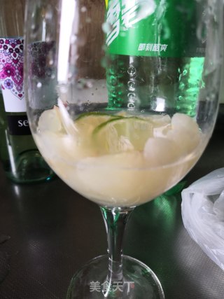 荔枝气泡酒的做法步骤：7