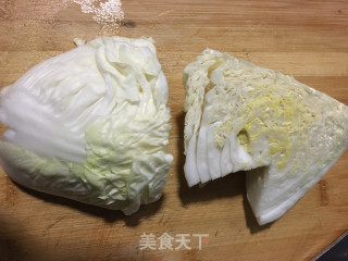 白菜心炖牛肉丸的做法步骤：1