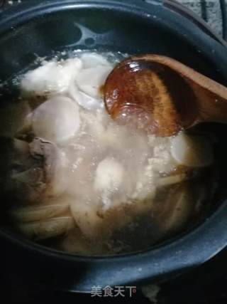 筒子骨头汤的做法步骤：4