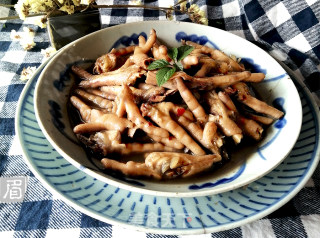 小龙虾调味料版卤鸡爪的做法步骤：6