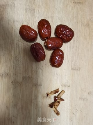 木瓜四物汤的做法步骤：2