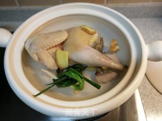 来自大自然纯天然的美味～冬笋煲鸡汤的做法步骤：5