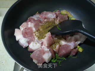 梅干菜烧肉的做法步骤：4