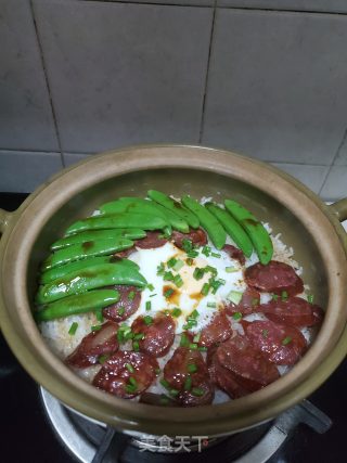 腊肠煲仔饭的做法步骤：14