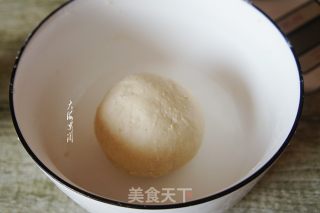 自发粉馒头的做法步骤：4