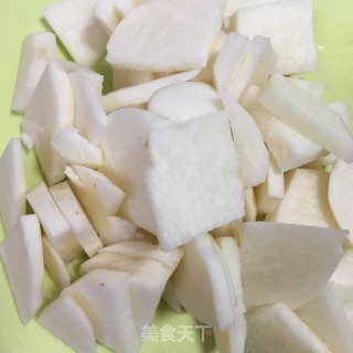 五花肉炒凉薯的做法步骤：1