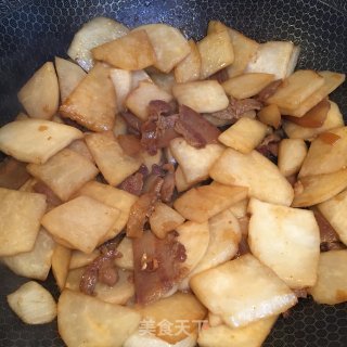 五花肉炒凉薯的做法步骤：8