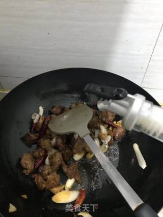 炖牛肉的做法步骤：5