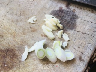 白菜胡萝卜炖粉条的做法步骤：2