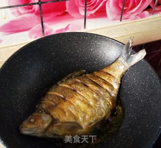 紫薯粉武昌魚的做法步骤：3
