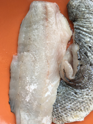 鲈鱼煎饺的做法步骤：4