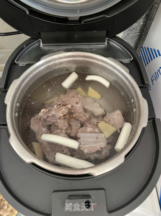 羊排炖白萝卜的做法步骤：5